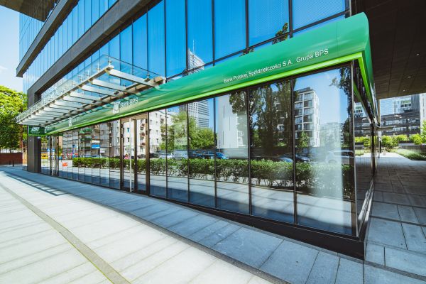Zdjęcie centrali przy ulicy Grzybowskiej